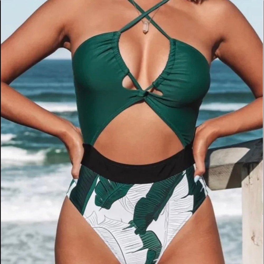 CUPSHE Cutout One Piece Swimsuit